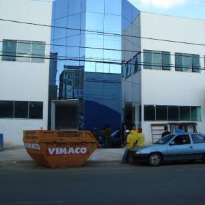 Fachada pele de vidro